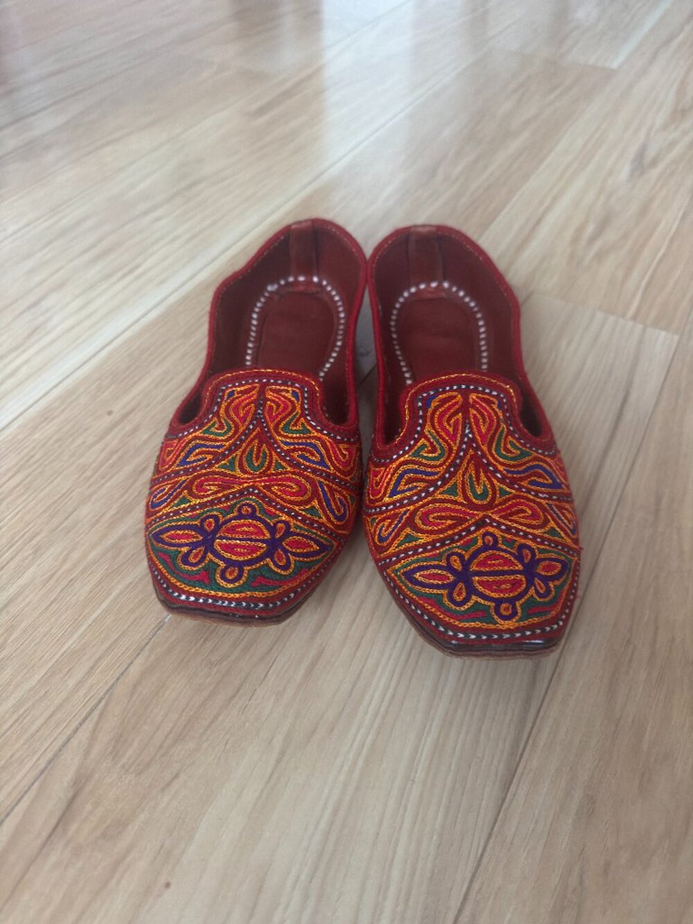 Embroidered Leather Jutti Shoes - US Women's 9
